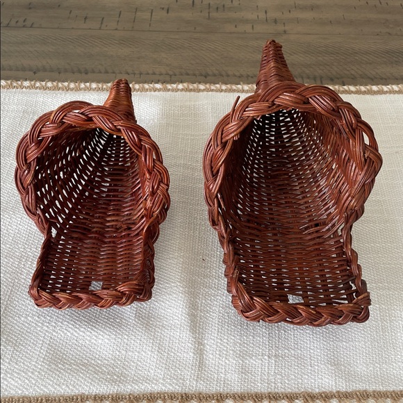 Set of 2 Vintage Basket Cornucopia Fall Thanksgiving Decor 11”/13” - Picture 3 of 7